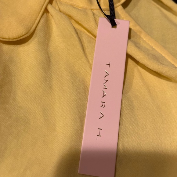 Tamara H NWT Yellow Halter top Mock Neckline With Tie In The Back SZ L - Picture 6 of 8
